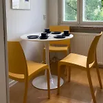 아파트 Huippukaksio Parvekkeella Linnan Laehellae *