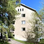 Huippukaksio Parvekkeella Linnan Laehellae *