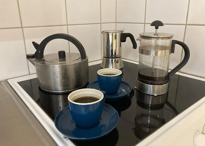 Huoneisto Huippukaksio Parvekkeella Linnan Lähellä